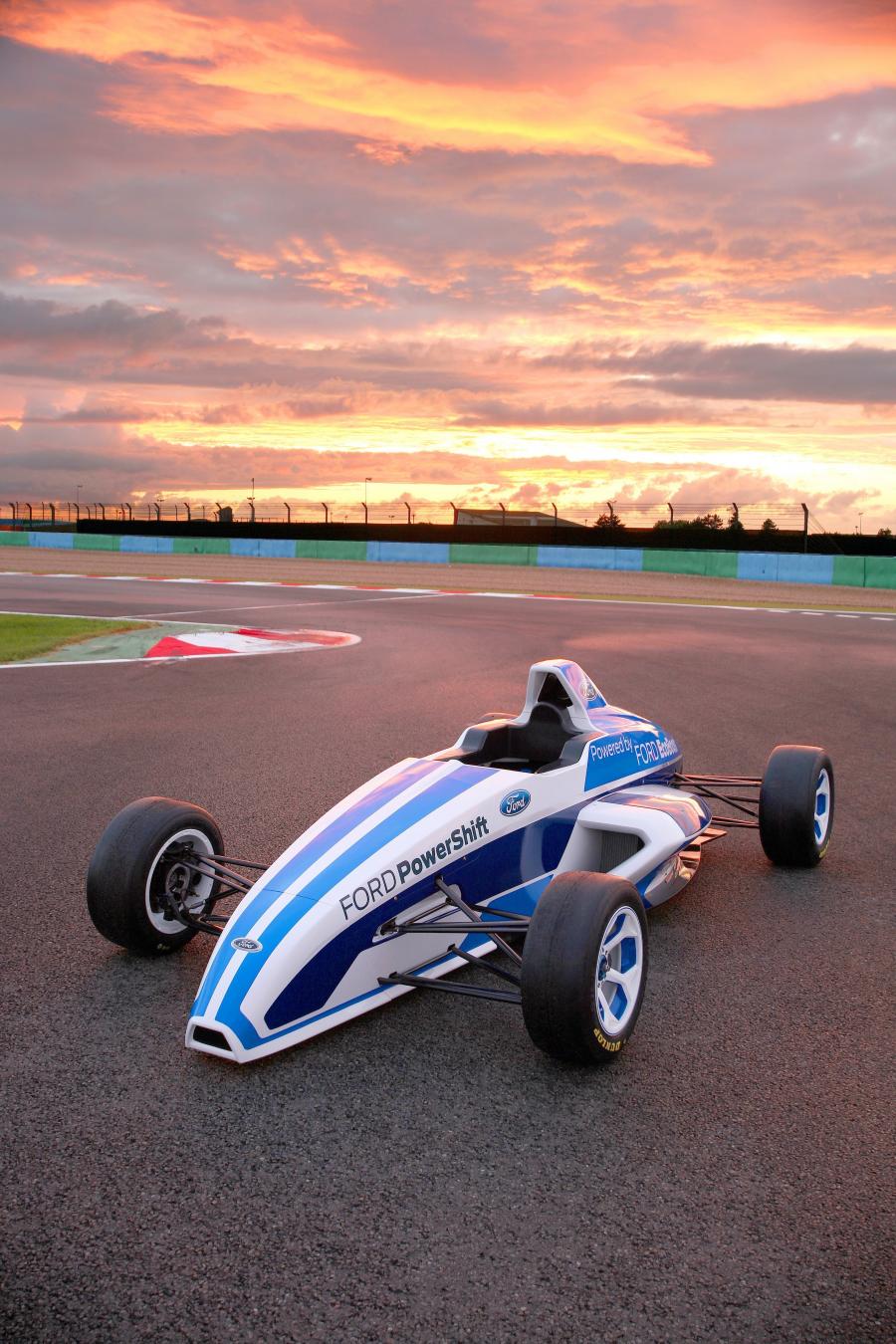  Ford Formula Concept 2011 года  (фото 10 из 17)